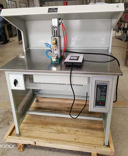 PW108Q�͚�ӽ����c���C]